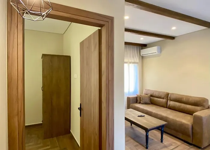 D House 2
